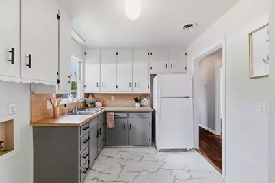 1308 Rose Avenue, Cleburne, TX 76033 - Photo 6