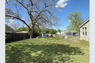 306 3rd Street, Valley Mills, TX 76689 - Photo 6