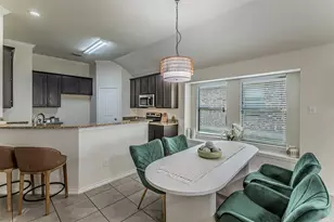 414 Lucky Landing Dr, Wilmer, TX 75172 - Photo 10