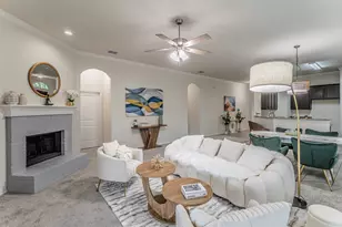 414 Lucky Landing Dr, Wilmer, TX 75172 - Photo 4