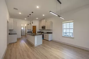 820 Glen Garden, Fort Worth, TX 76104 - Photo 6