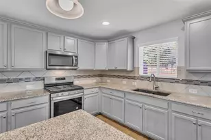 8845 Twin Pines Ln, Frisco, TX 75036 - Photo 14