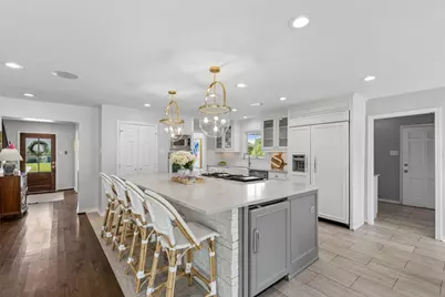 7439 Stonecrest Drive, Dallas, TX 75254 - Photo 14