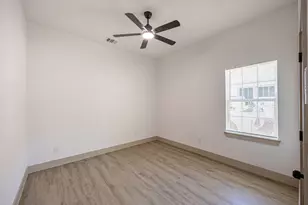 805 Glen Garden, Fort Worth, TX 76104 - Photo 16