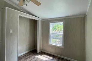 433 Capricorn Dr, Granbury, TX 76049 - Photo 30