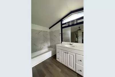 433 Capricorn Drive, Granbury, TX 76049 - Photo 16