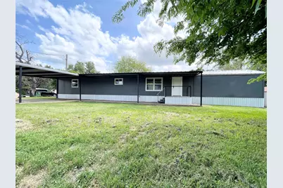 433 Capricorn Drive, Granbury, TX 76049 - Photo 2