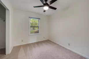 544 NW King St, Burleson, TX 76028 - Photo 20