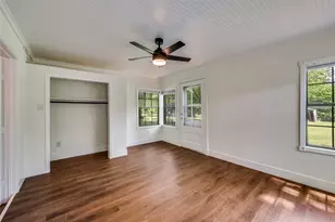 544 NW King St, Burleson, TX 76028 - Photo 16