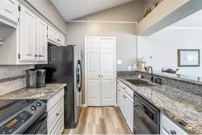 2707 Belmeade Drive, Carrollton, TX 75006 - Photo 10