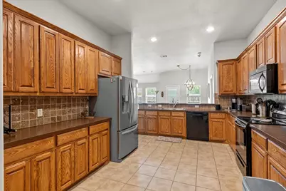 201 Rawhide Street, Waxahachie, TX 75165 - Photo 18