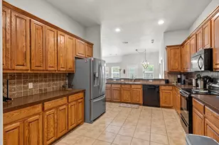 201 Rawhide St, Waxahachie, TX 75165 - Photo 18