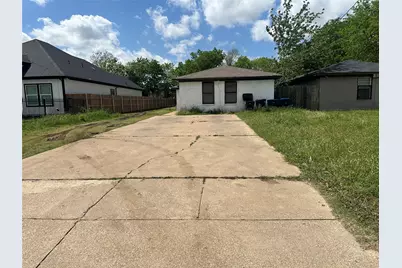 3848 Waldorf Street, Fort Worth, TX 76119 - Photo 8