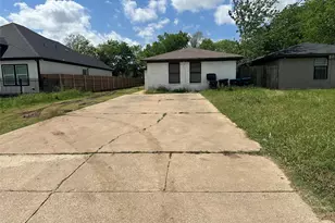 3848 Waldorf St, Fort Worth, TX 76119 - Photo 8