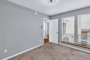 26 Oakbrook Dr, Lewisville, TX 75057 - Photo 20