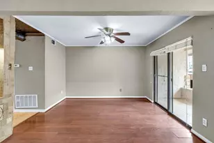 26 Oakbrook Dr, Lewisville, TX 75057 - Photo 6