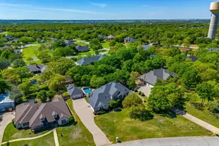 312 Oak Ridge Dr, Burleson, TX 76028 - Photo 8