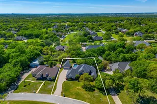 312 Oak Ridge Dr, Burleson, TX 76028 - Photo 6