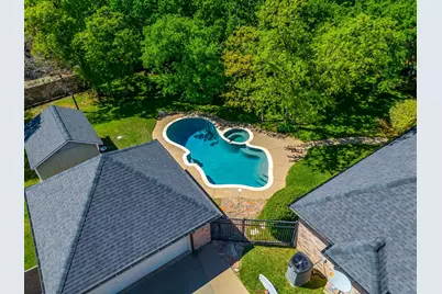 312 Oak Ridge Drive, Burleson, TX 76028 - Photo 40