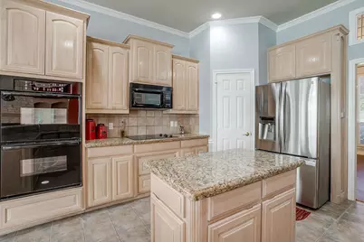 312 Oak Ridge Drive, Burleson, TX 76028 - Photo 14
