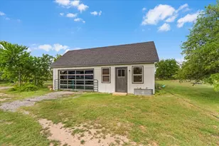 1145 Veal Station Rd, Weatherford, TX 76085 - Photo 32