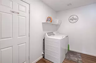 3188 Spyglass Dr, Grand Prairie, TX 75052 - Photo 16