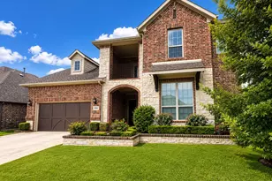 2818 Twin Ridge Dr, Arlington, TX 76001 - Photo 2