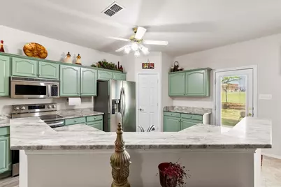 3505 Austin Street, Gainesville, TX 76240 - Photo 2