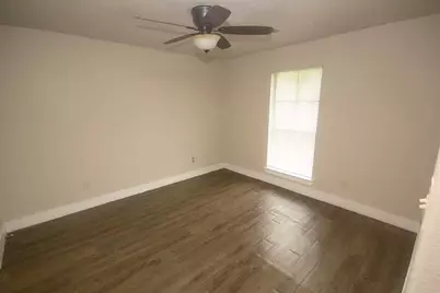 907 S Meriott Street, Ennis, TX 75119 - Photo 12