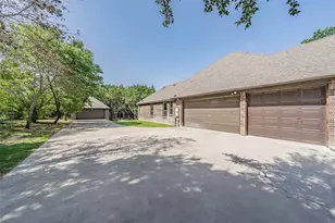 5001 Oak Mill Dr, Fort Worth, TX 76135 - Photo 10