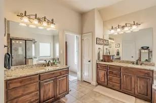 5001 Oak Mill Dr, Fort Worth, TX 76135 - Photo 18