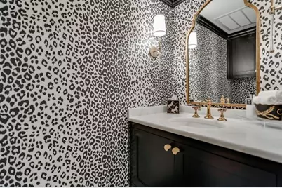 7510 W Northwest Highway #6, Dallas, TX 75225 - Photo 8