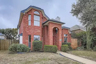 325 Leisure Ln, Coppell, TX 75019 - Photo 2
