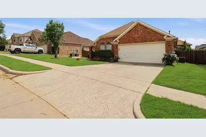 5504 Thornberry Drive, Fort Worth, TX 76137 - Photo 2