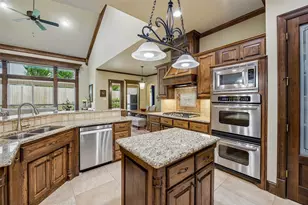 1608 Tuscan Ridge Cir, Southlake, TX 76092 - Photo 12