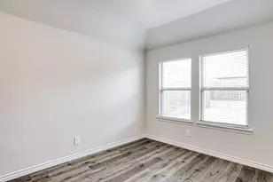 9813 Daisy Mae Ln, Aubrey, TX 76227 - Photo 8