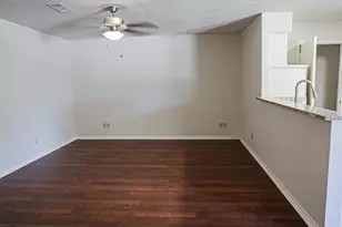 1302 Crescent St, Denton, TX 76201 - Photo 16