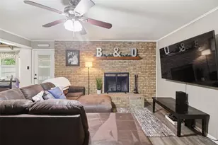 1018 Princeton Pl, Cleburne, TX 76033 - Photo 4