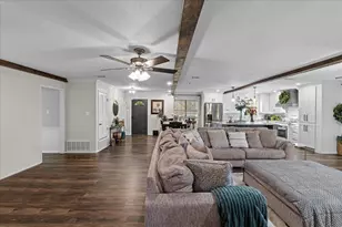 805 Imperial Ln, Corsicana, TX 75110 - Photo 8