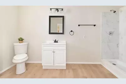 715 Comanche Cove Drive, Granbury, TX 76048 - Photo 10