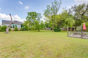 4548 Hodgkins Rd, Lake Worth, TX 76135 - Photo 22