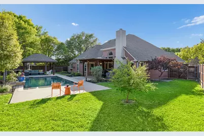 8411 Kestrel Court, McKinney, TX 75072 - Photo 2