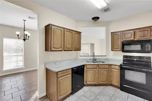 4325 Harvest Hill Rd, Carrollton, TX 75010 - Photo 6