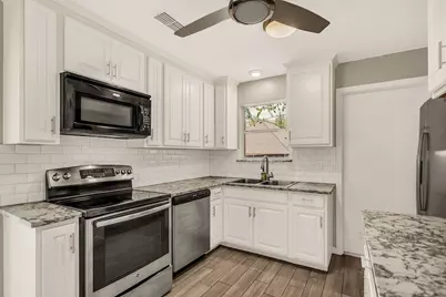 1005 Nottingham Drive, Carrollton, TX 75007 - Photo 16