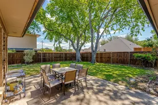 1005 Nottingham Dr, Carrollton, TX 75007 - Photo 36