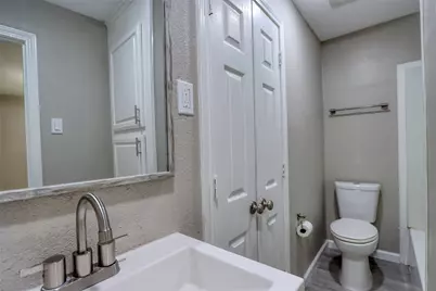 311 W McKinney Street, Pilot Point, TX 76258 - Photo 14