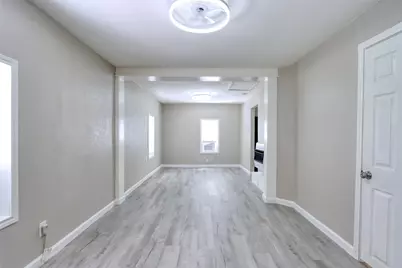 311 W McKinney Street, Pilot Point, TX 76258 - Photo 4