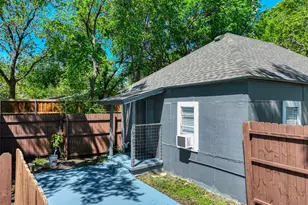 311 W McKinney St, Pilot Point, TX 76258 - Photo 26