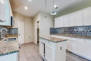 1145 Briar Oaks Dr, Irving, TX 75060 - Photo 10