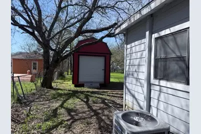 311 Elmo Street, Cleburne, TX 76031 - Photo 12